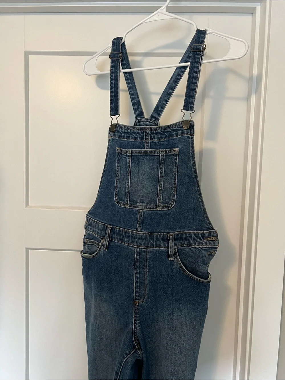 Universal Thread Dark Blue Denim Women's Overalls - Picture 2 of 4